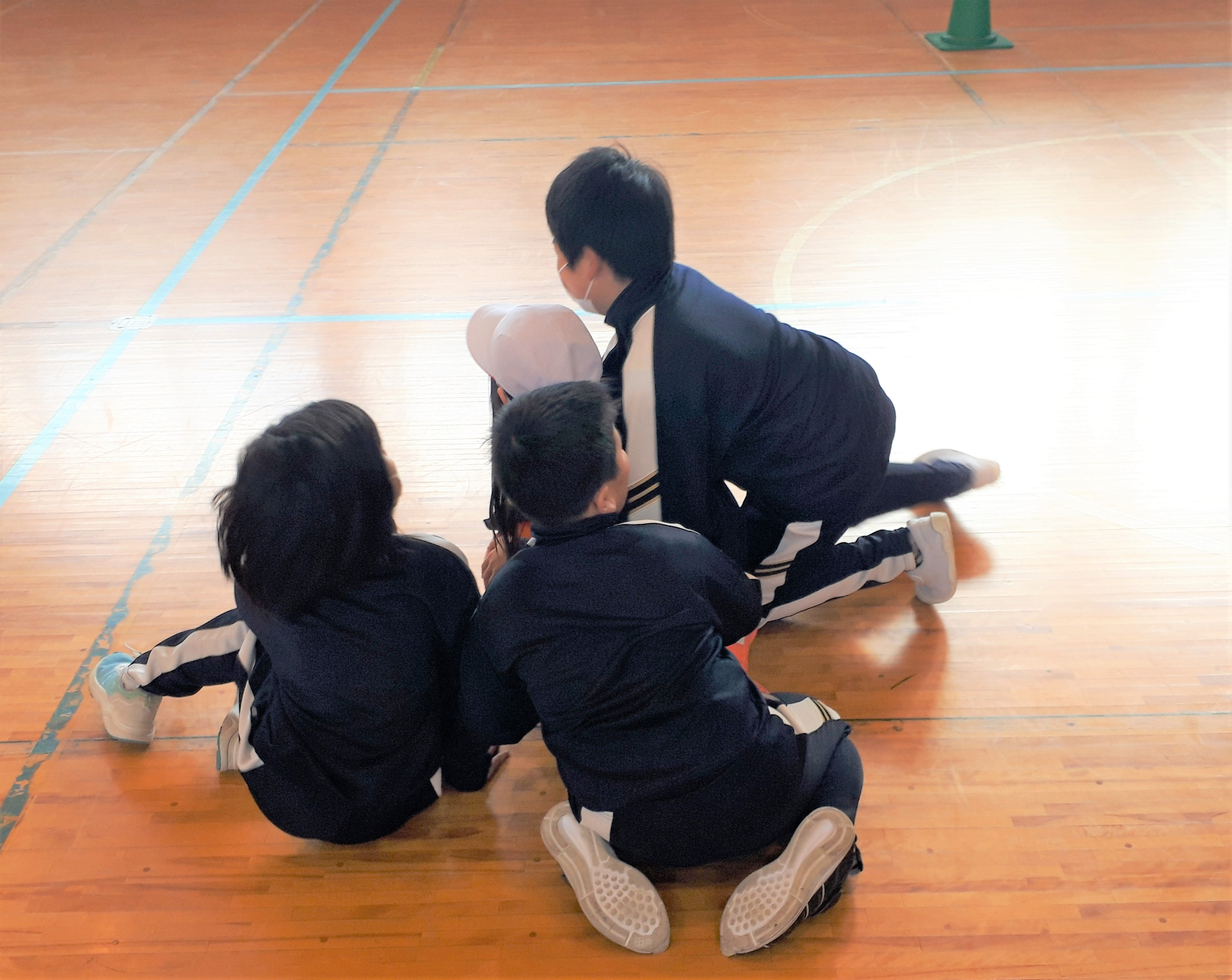 4