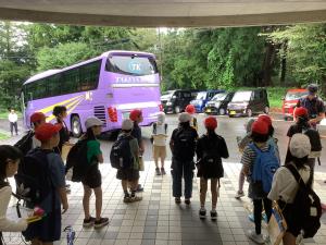 見上げてごらん